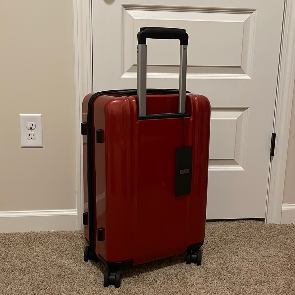 Zero Halliburton Carry-On Luggage